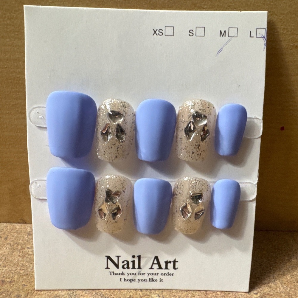 "Royal‎ Whimsy" Nail Set – Matte Periwinkle & Gold Rhinestone Glam